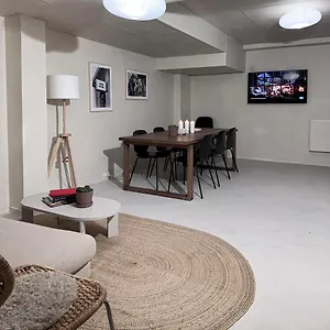 Hostel Nomad Gardet
